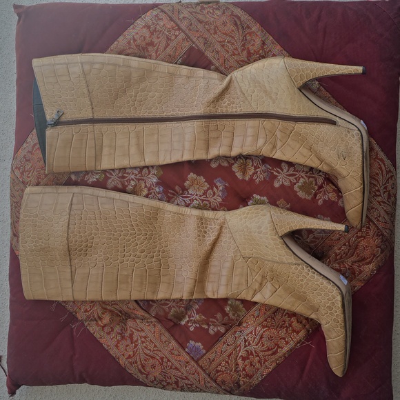 Prada Camel Embossed To the knee zip up healed boots - Picture 2 of 11